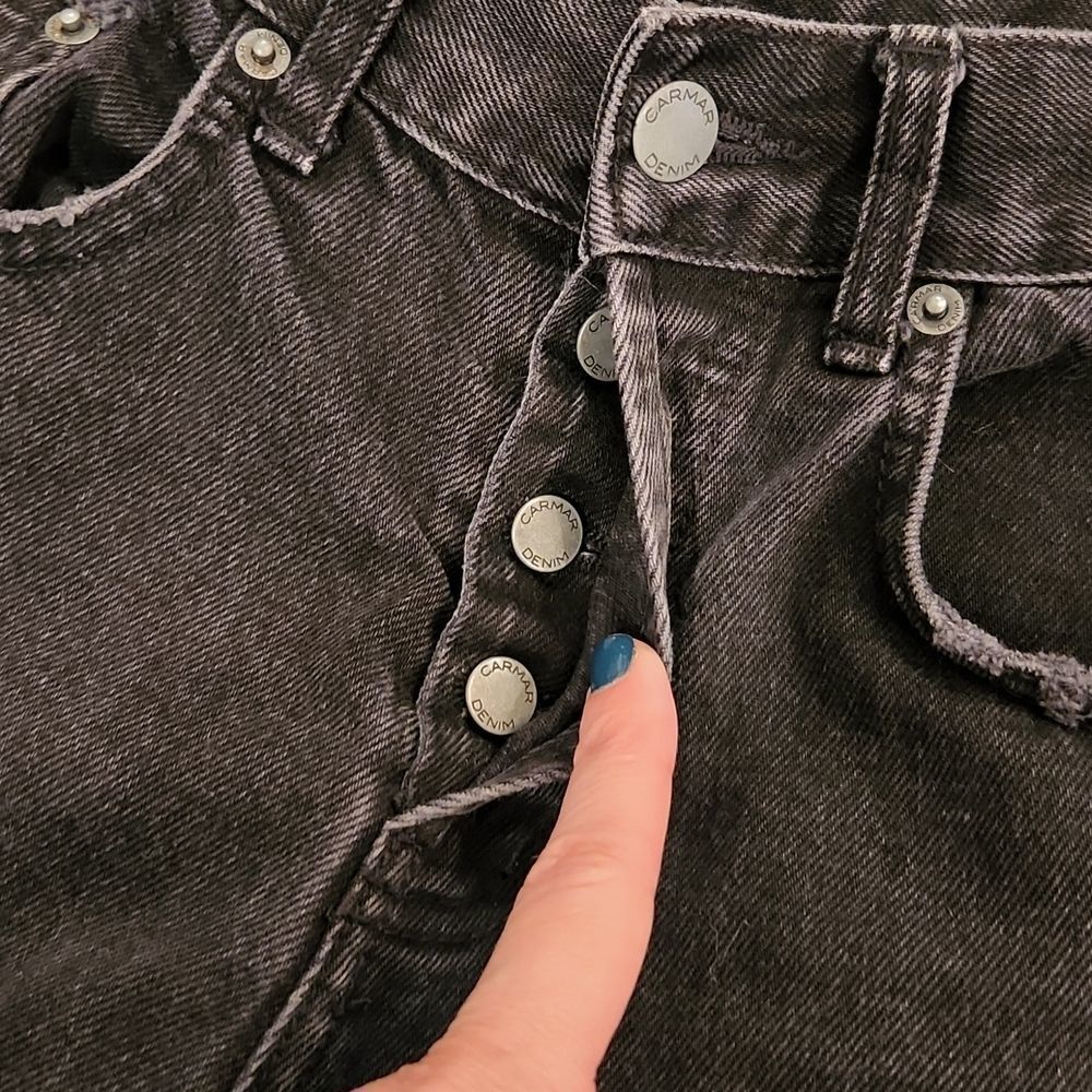 Black high waisted Carmar distressed mom Jeans size 24 - Picture 10 of 11